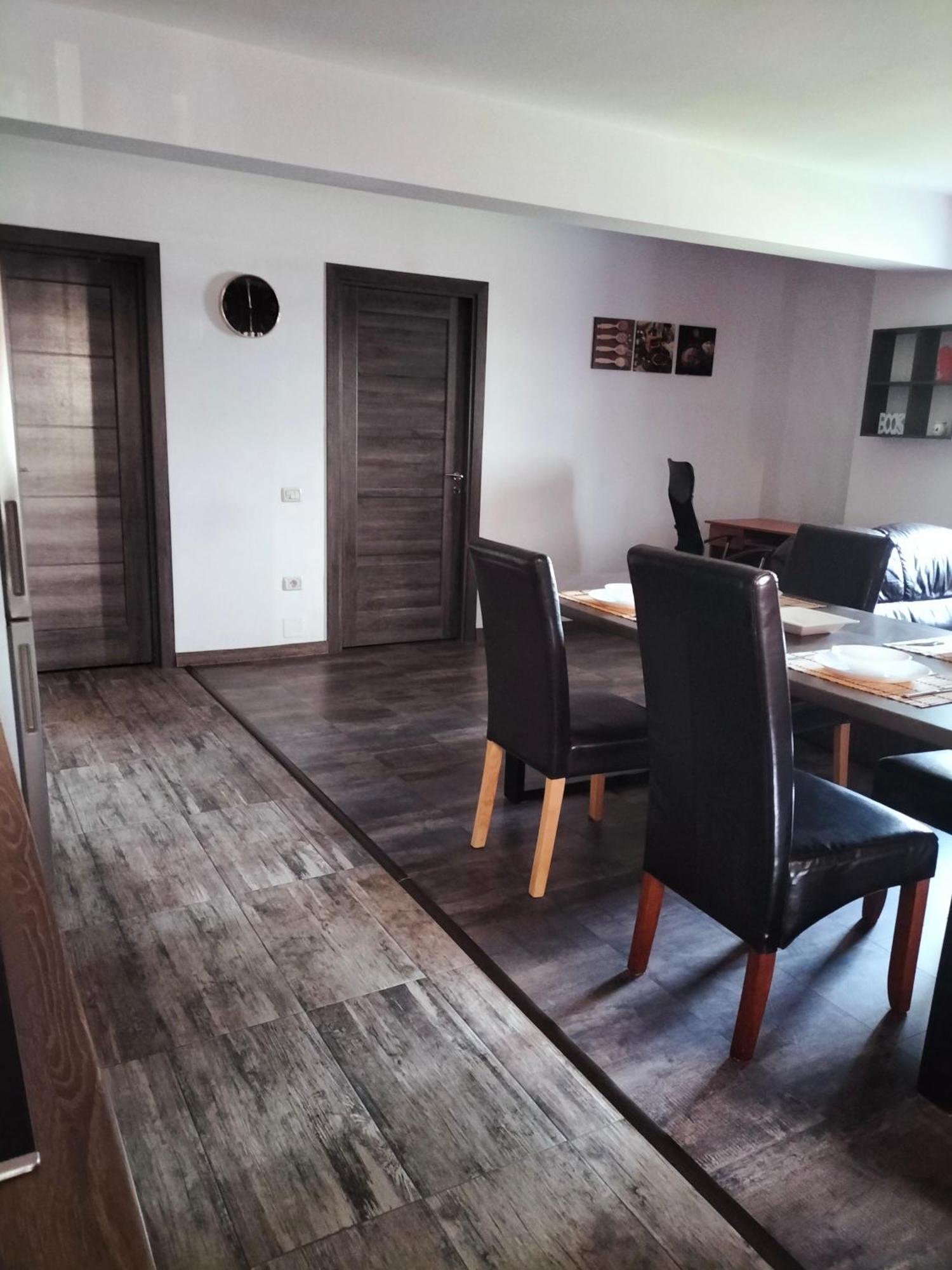Lotus Area On Appartement Oradea Buitenkant foto