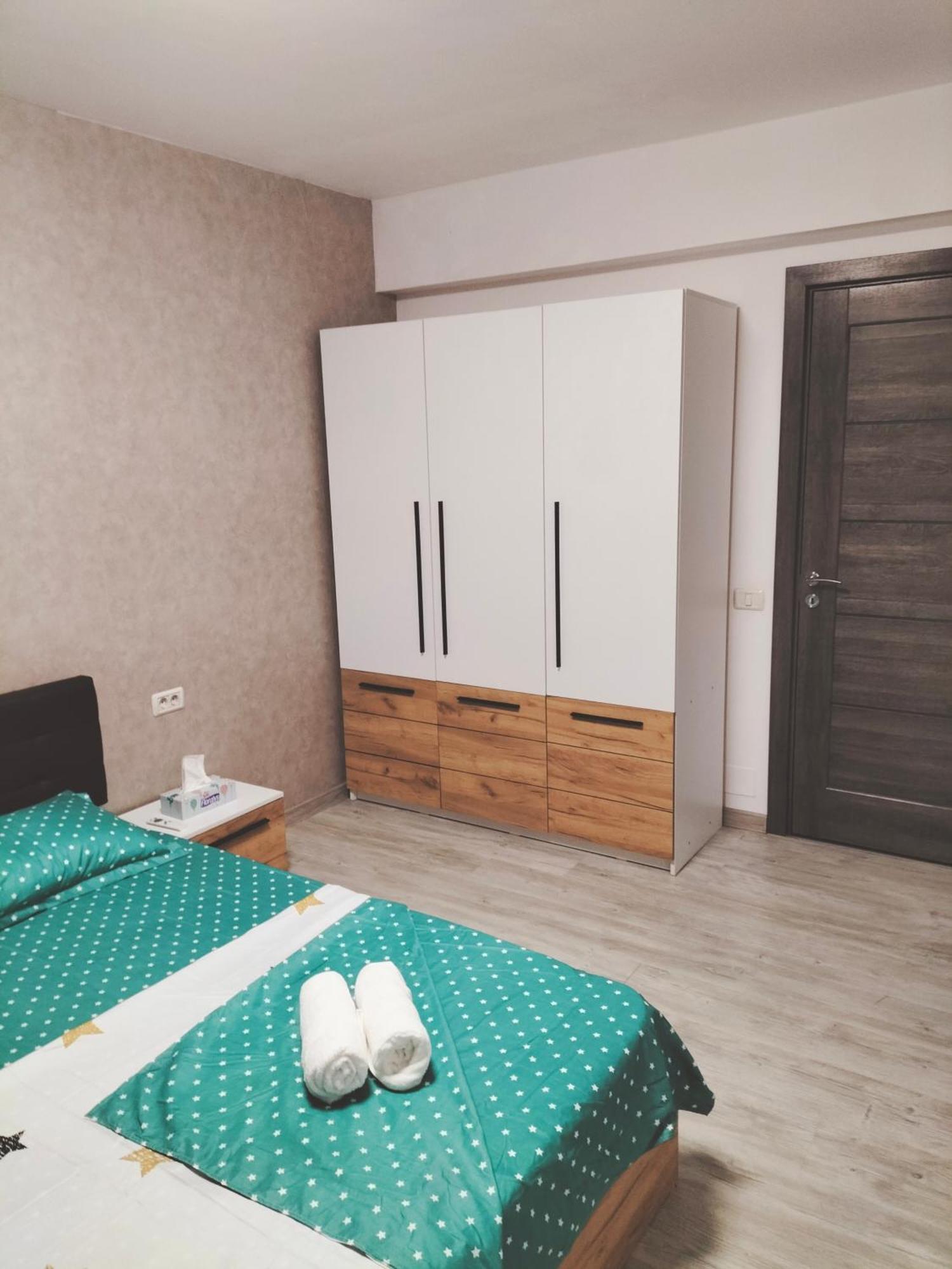 Lotus Area On Appartement Oradea Buitenkant foto