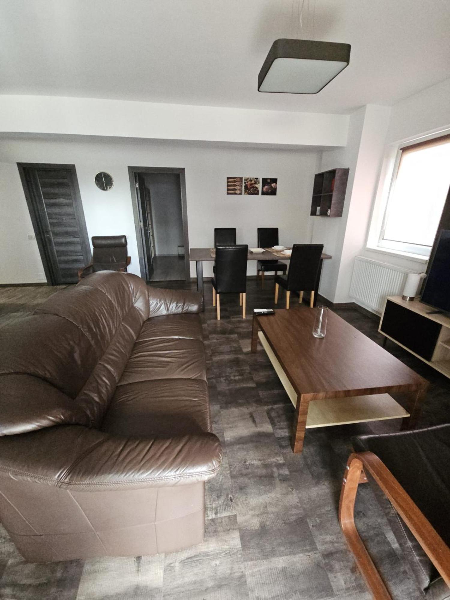 Lotus Area On Appartement Oradea Buitenkant foto