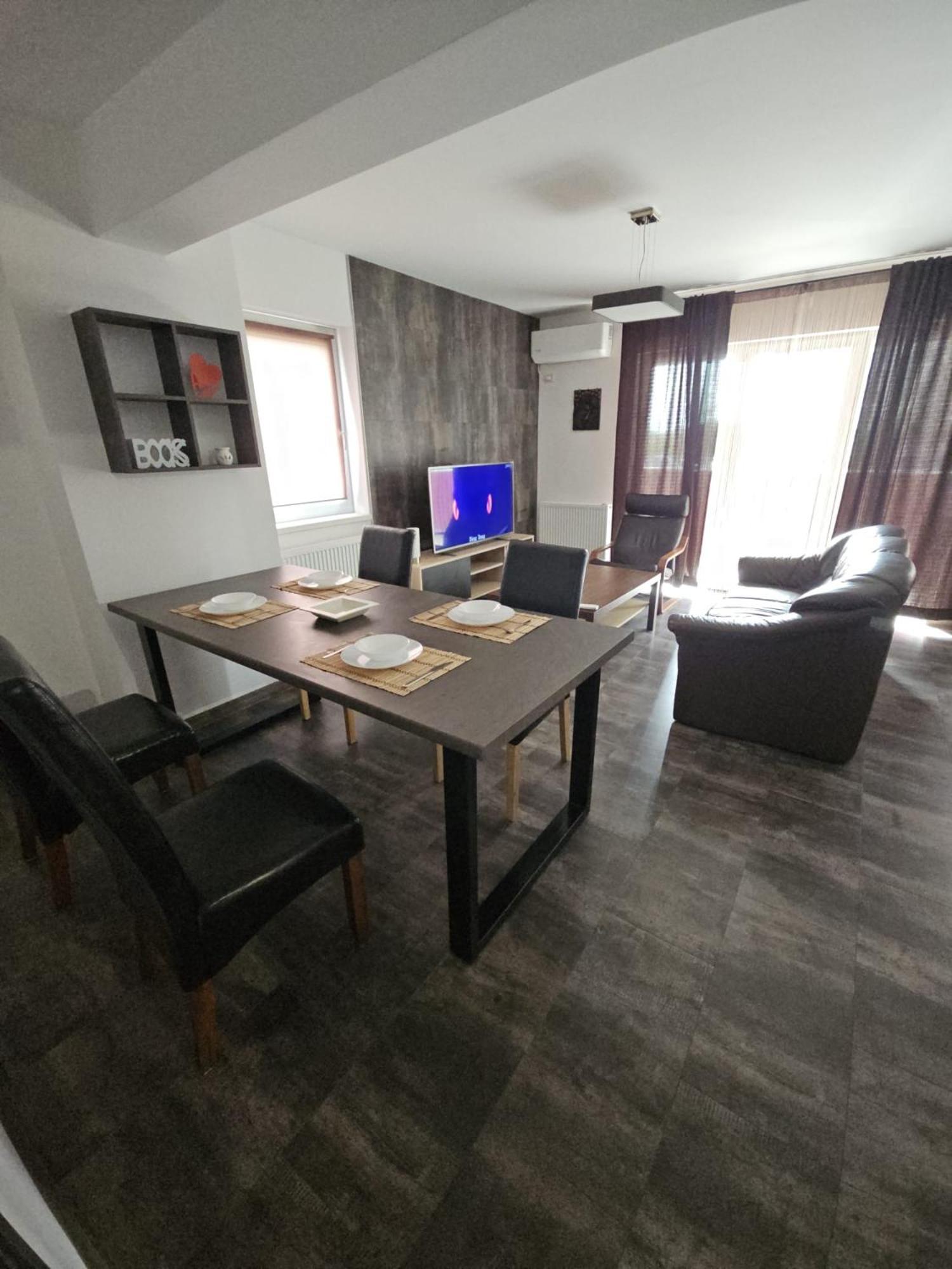 Lotus Area On Appartement Oradea Buitenkant foto